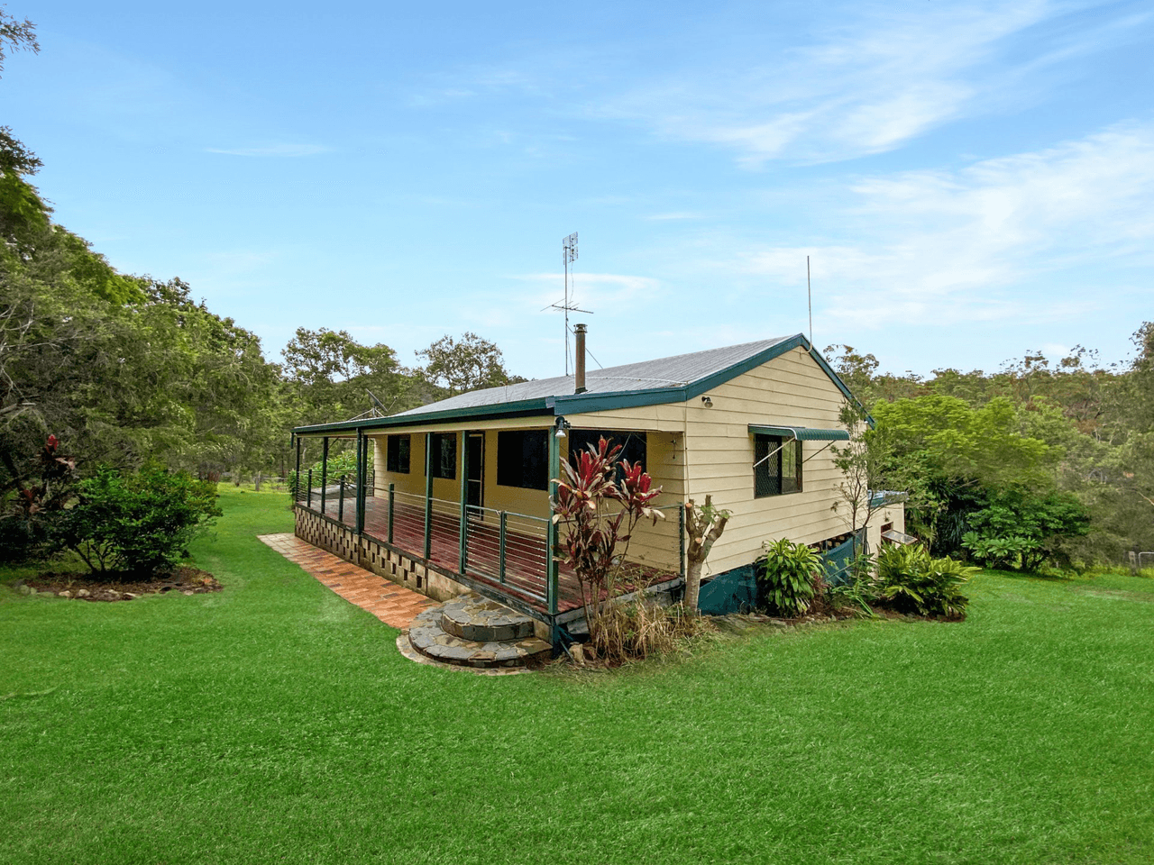 61 Syme Road, HERBERTON, QLD 4887