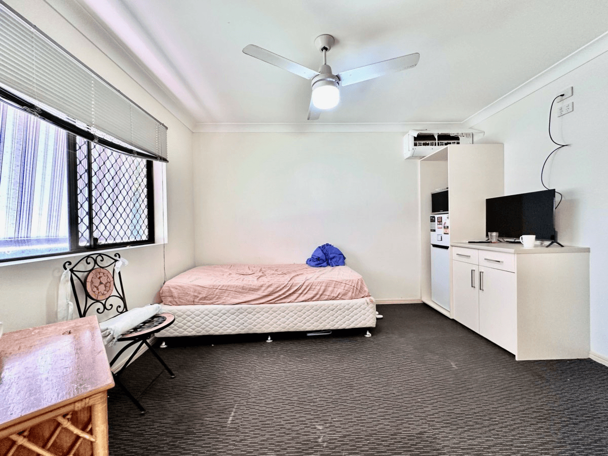 2-3 5 Bourton Road, MERRIMAC, QLD 4226