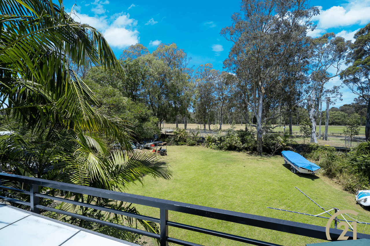 40 Waterside Crescent, Carramar, NSW 2163