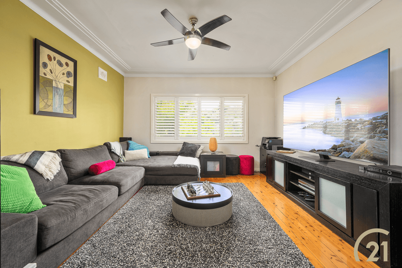 40 Waterside Crescent, Carramar, NSW 2163