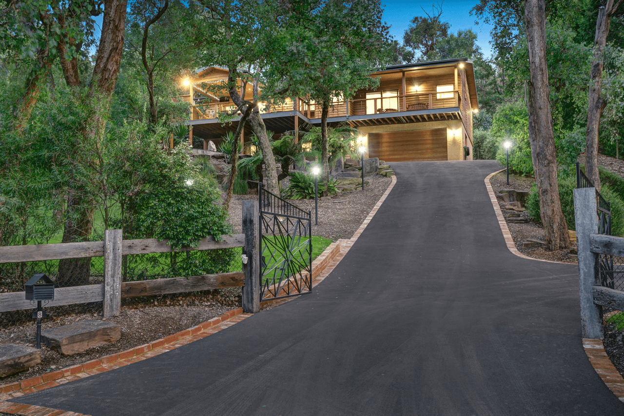 8 Brogil Road, NORTH WARRANDYTE, VIC 3113