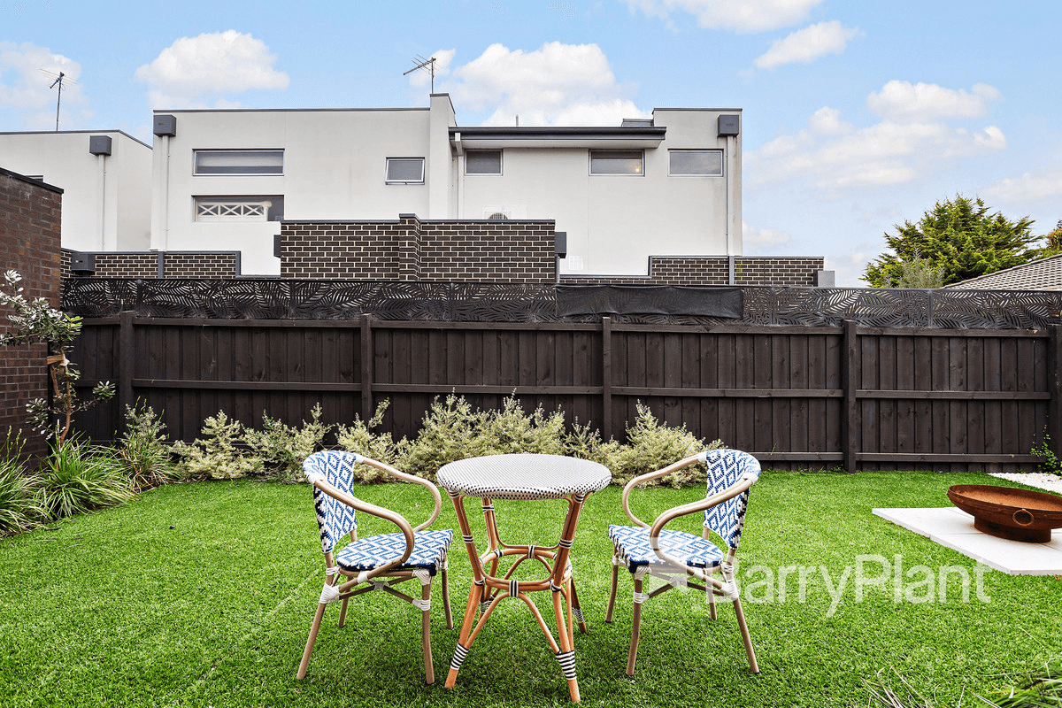 2/57 Woyna Avenue, Capel Sound, VIC 3940