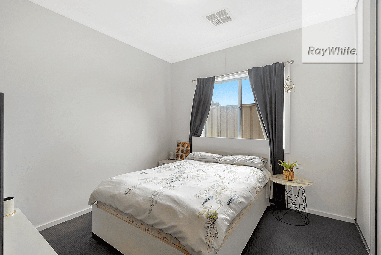 11 Churchill Drive, MODBURY NORTH, SA 5092