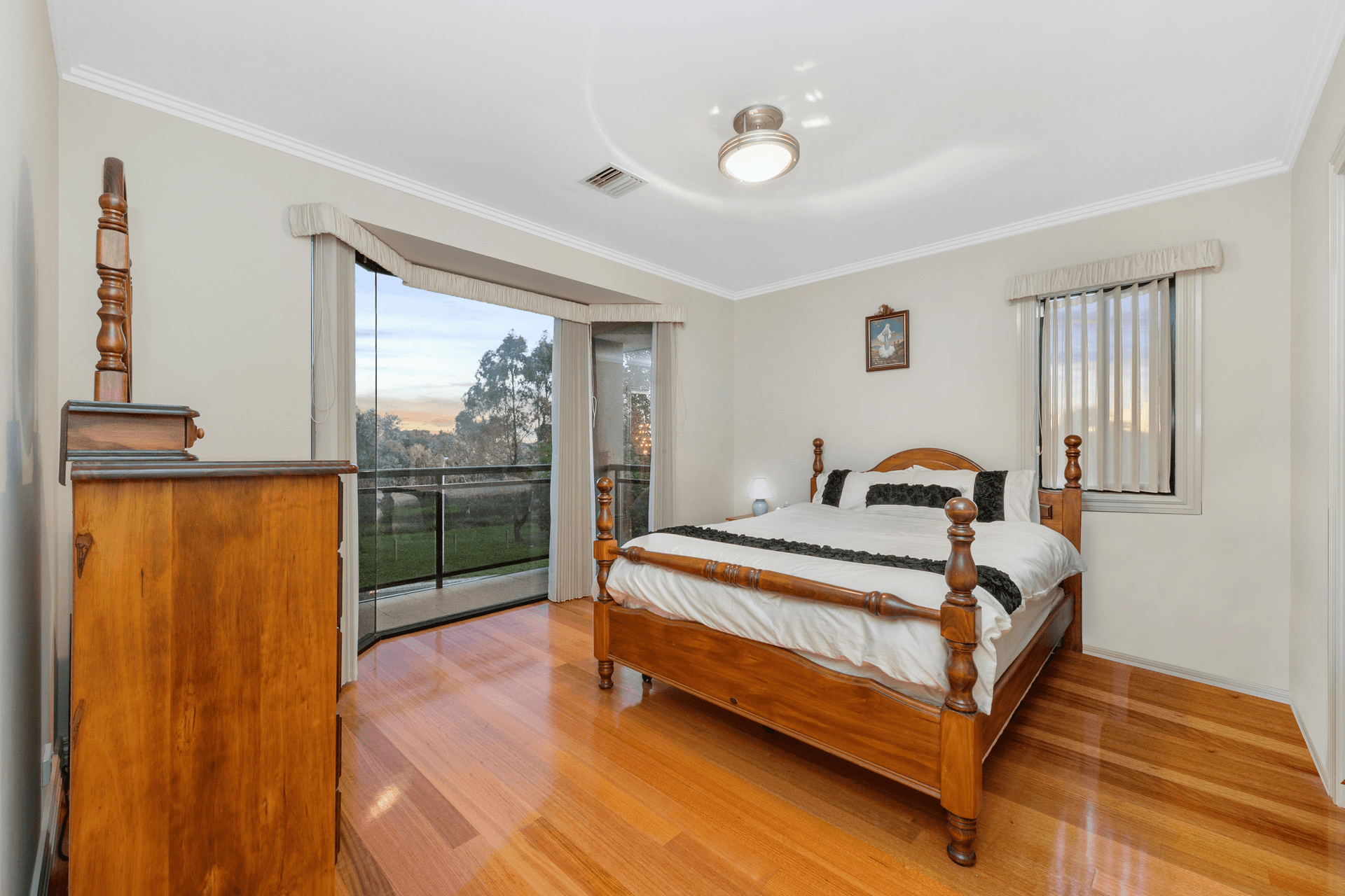 11 Wakelin Crescent, Taylors Lakes, VIC 3038