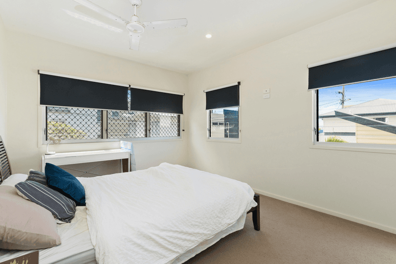 818-820 Pacific Parade, CURRUMBIN, QLD 4223