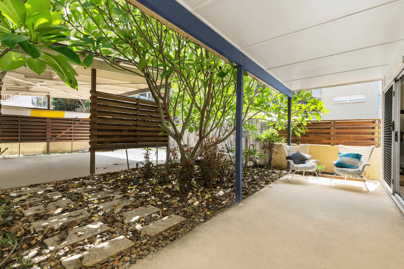 818-820 Pacific Parade, CURRUMBIN, QLD 4223