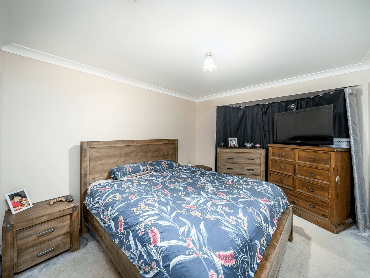 28  Yarrawah Crescent, BOURKELANDS, NSW 2650