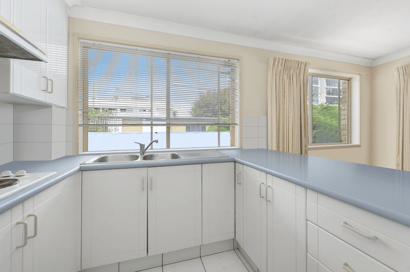 4/36 Peerless Avenue, MERMAID BEACH, QLD 4218