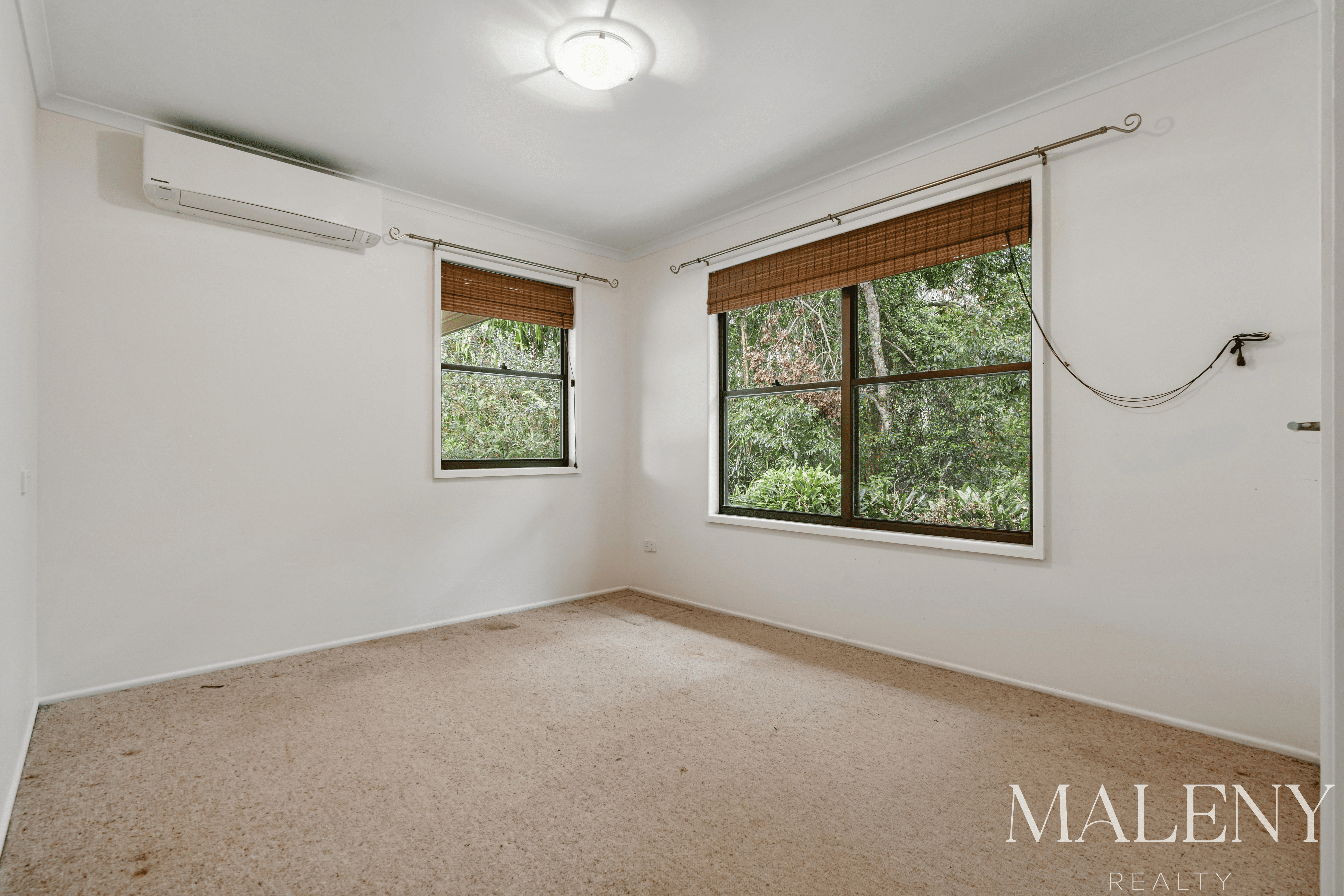 9 Rosella Road, NORTH MALENY, QLD 4552