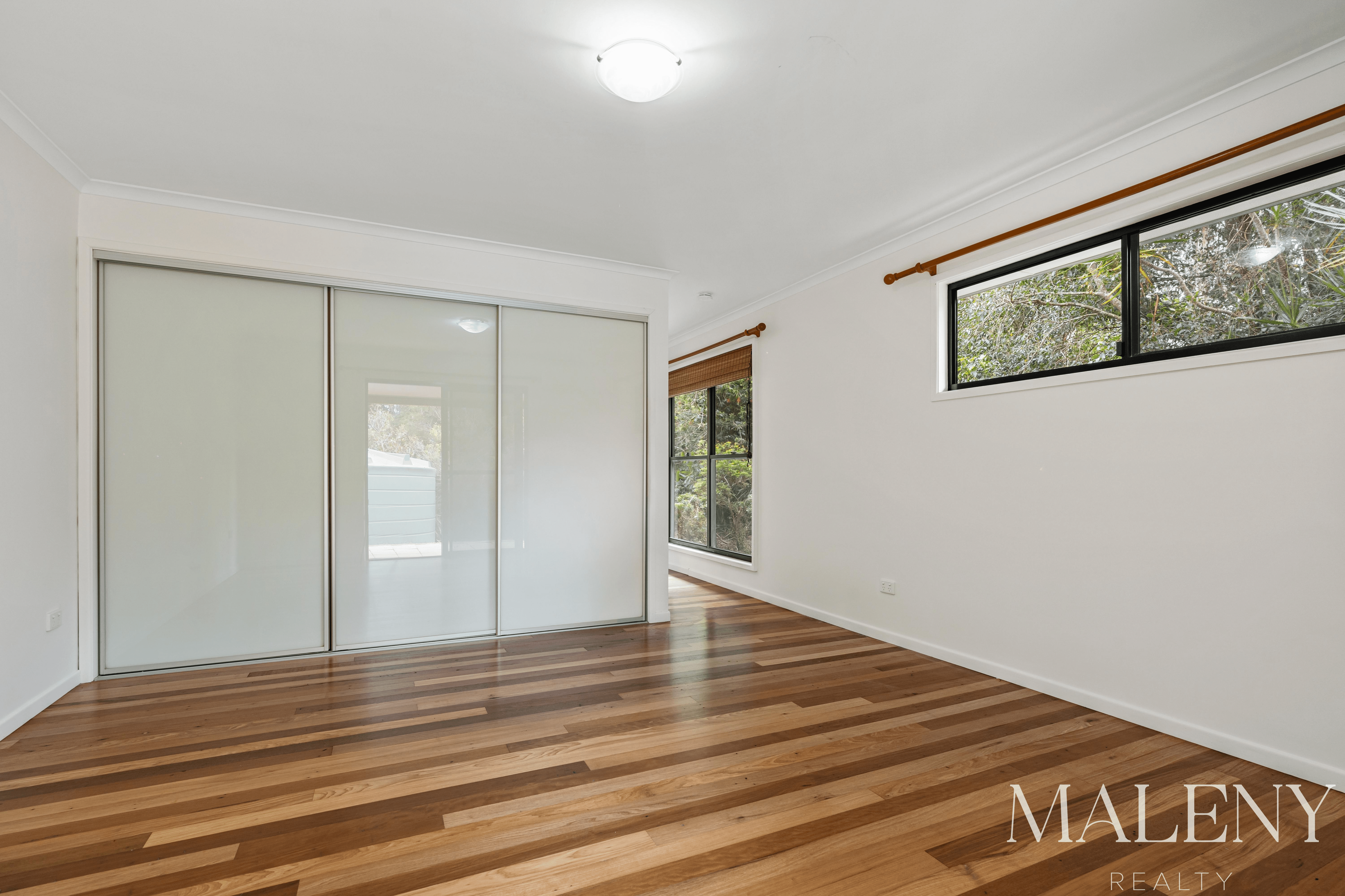 9 Rosella Road, NORTH MALENY, QLD 4552