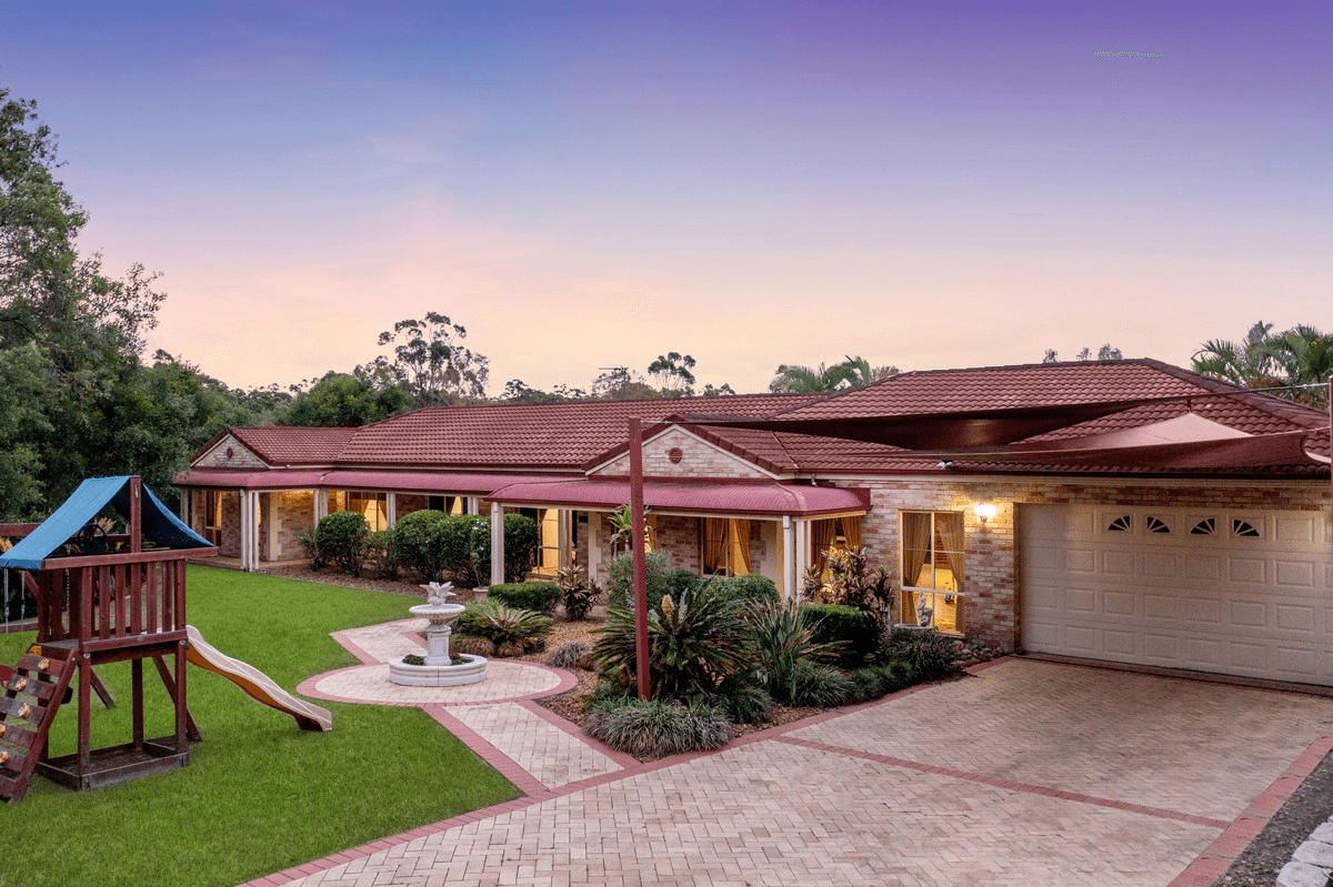 2 Mulwala Street, MAUDSLAND, QLD 4210