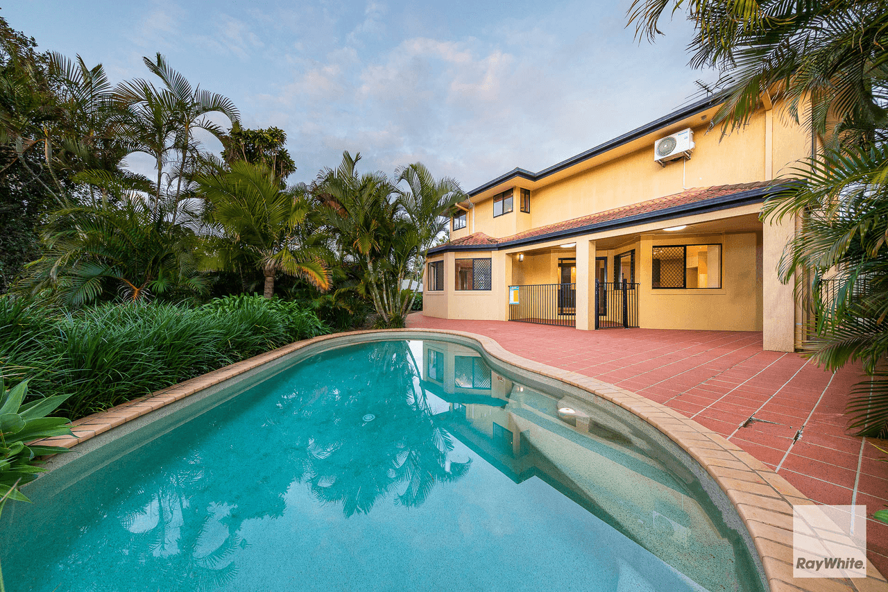 62 The Boulevard, REDLAND BAY, QLD 4165