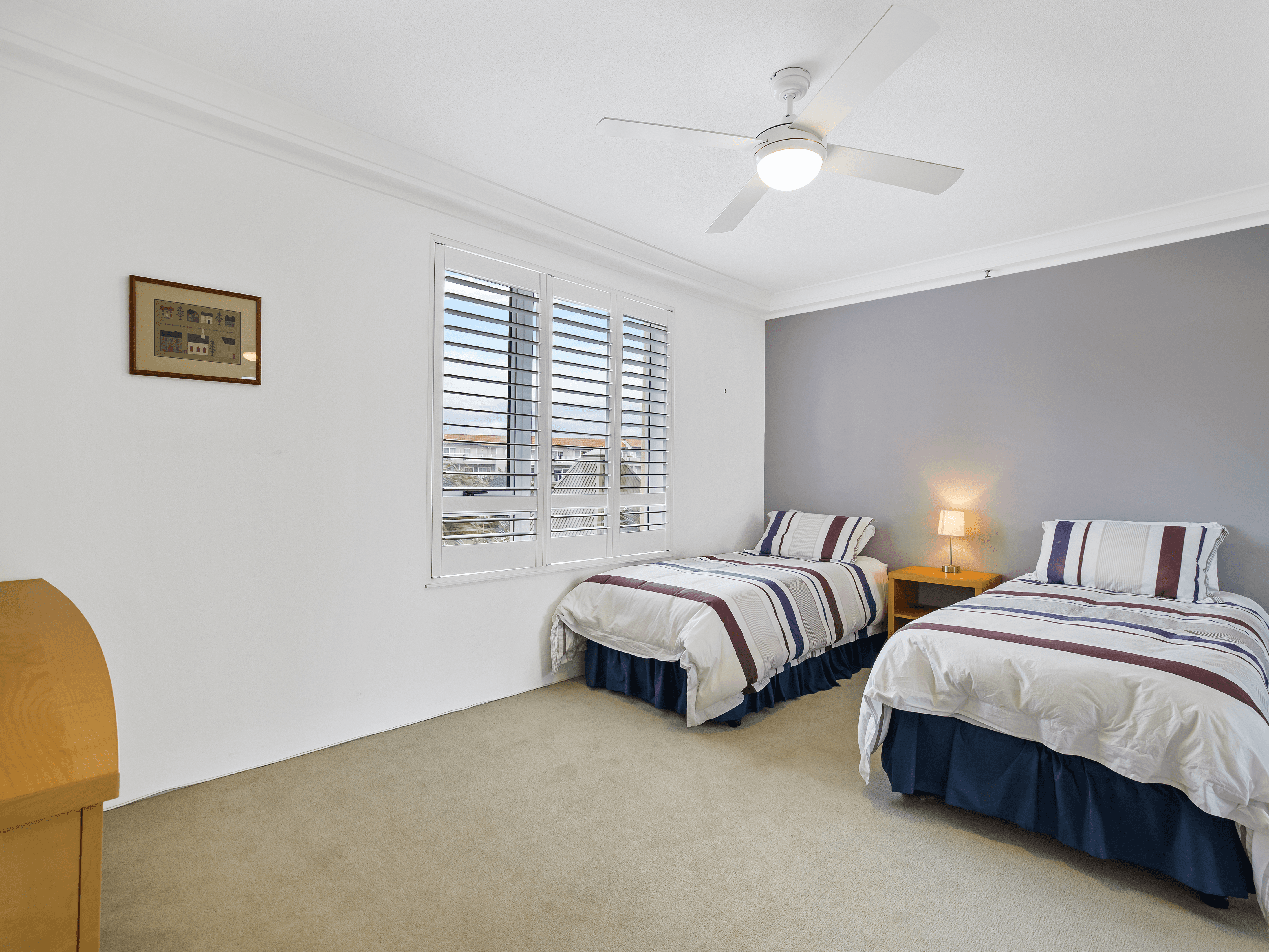 10/129 Surf Parade, BROADBEACH, QLD 4218