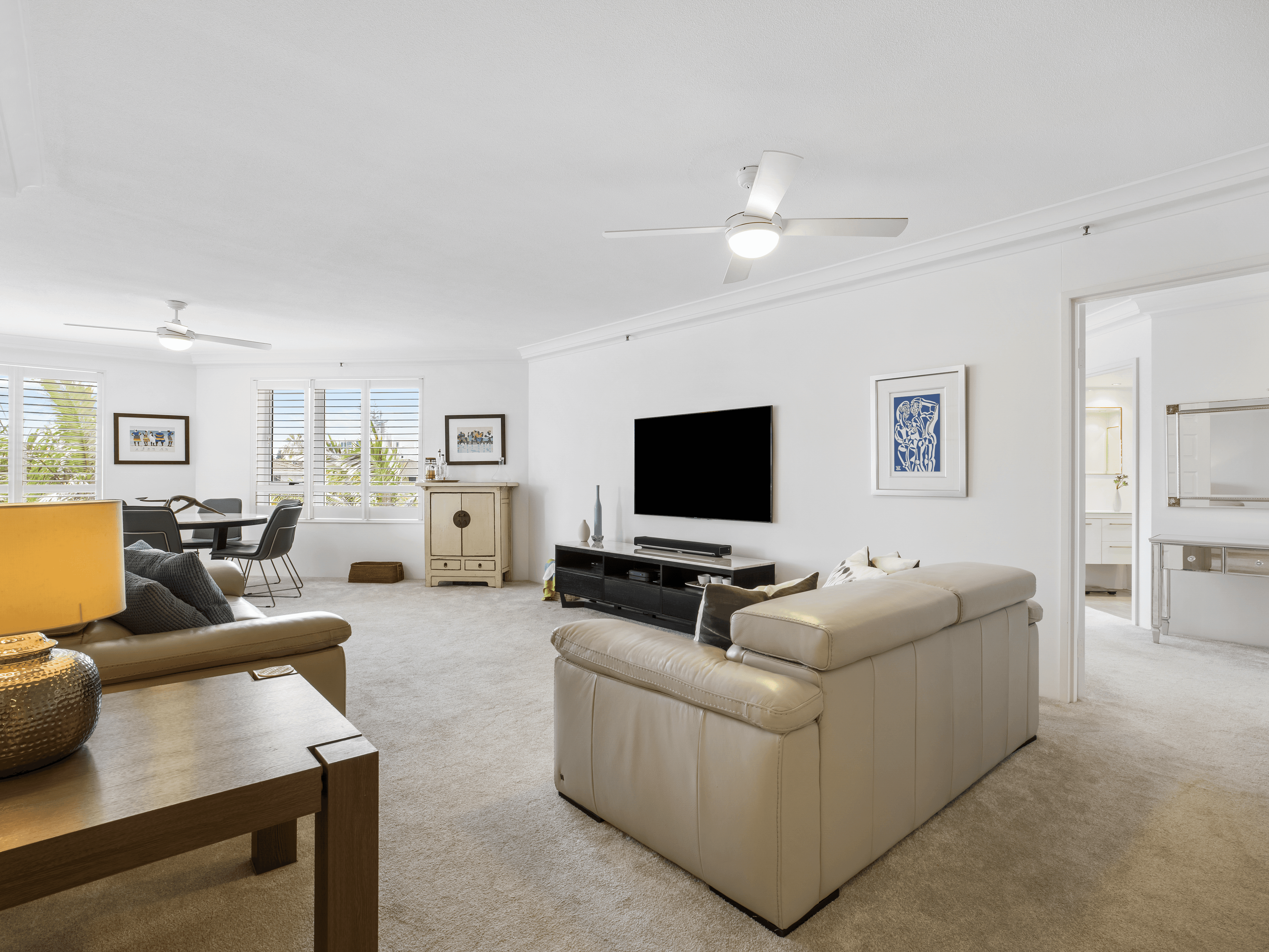 10/129 Surf Parade, BROADBEACH, QLD 4218