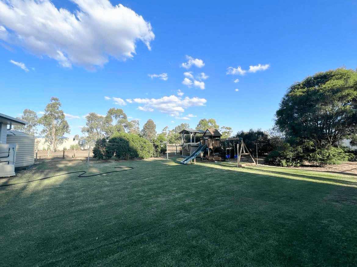 26 Parkers Avenue, DALBY, QLD 4405