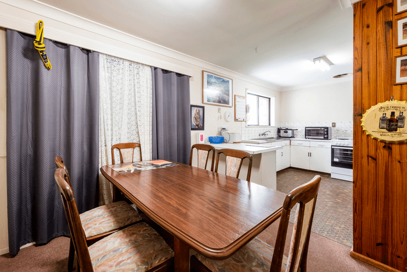 23 SHORES Drive, YAMBA, NSW 2464