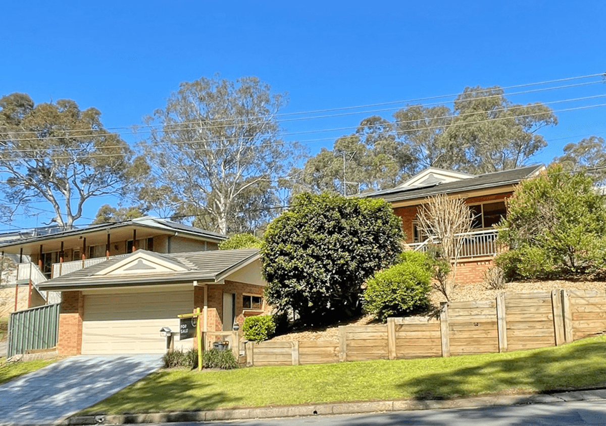 44 Roberts Parade, Hawkesbury Heights, NSW 2777