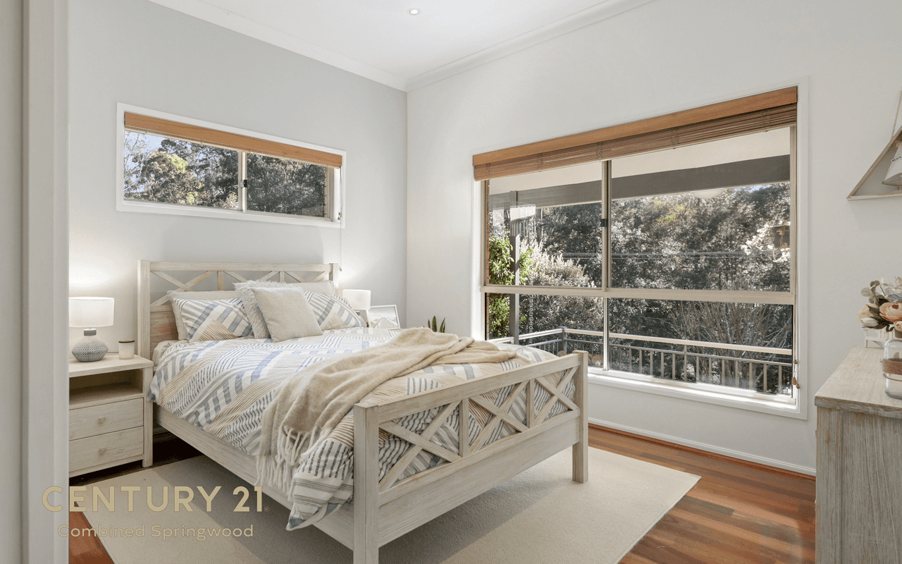 44 Roberts Parade, Hawkesbury Heights, NSW 2777