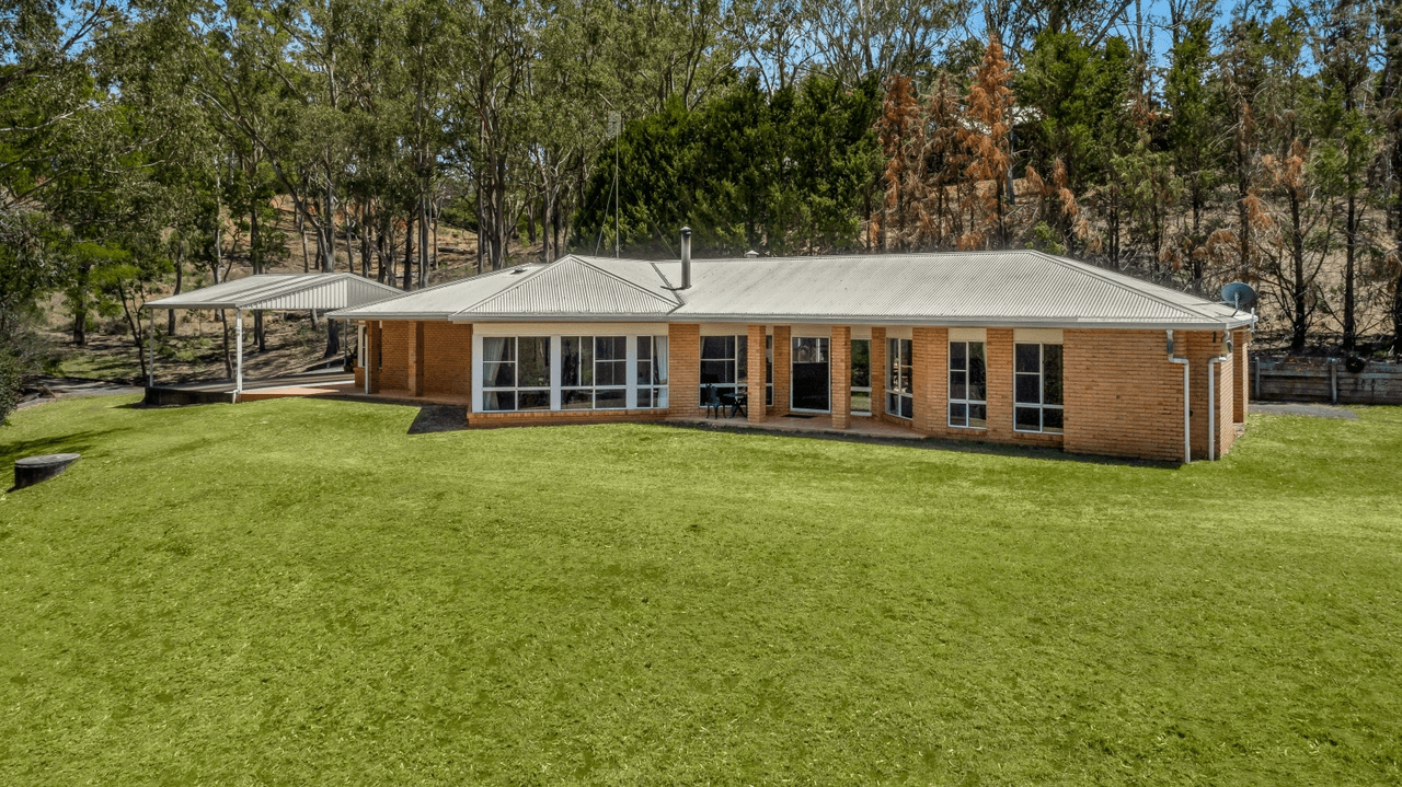 2 Steinohrt Court, MIDDLE RIDGE, QLD 4350