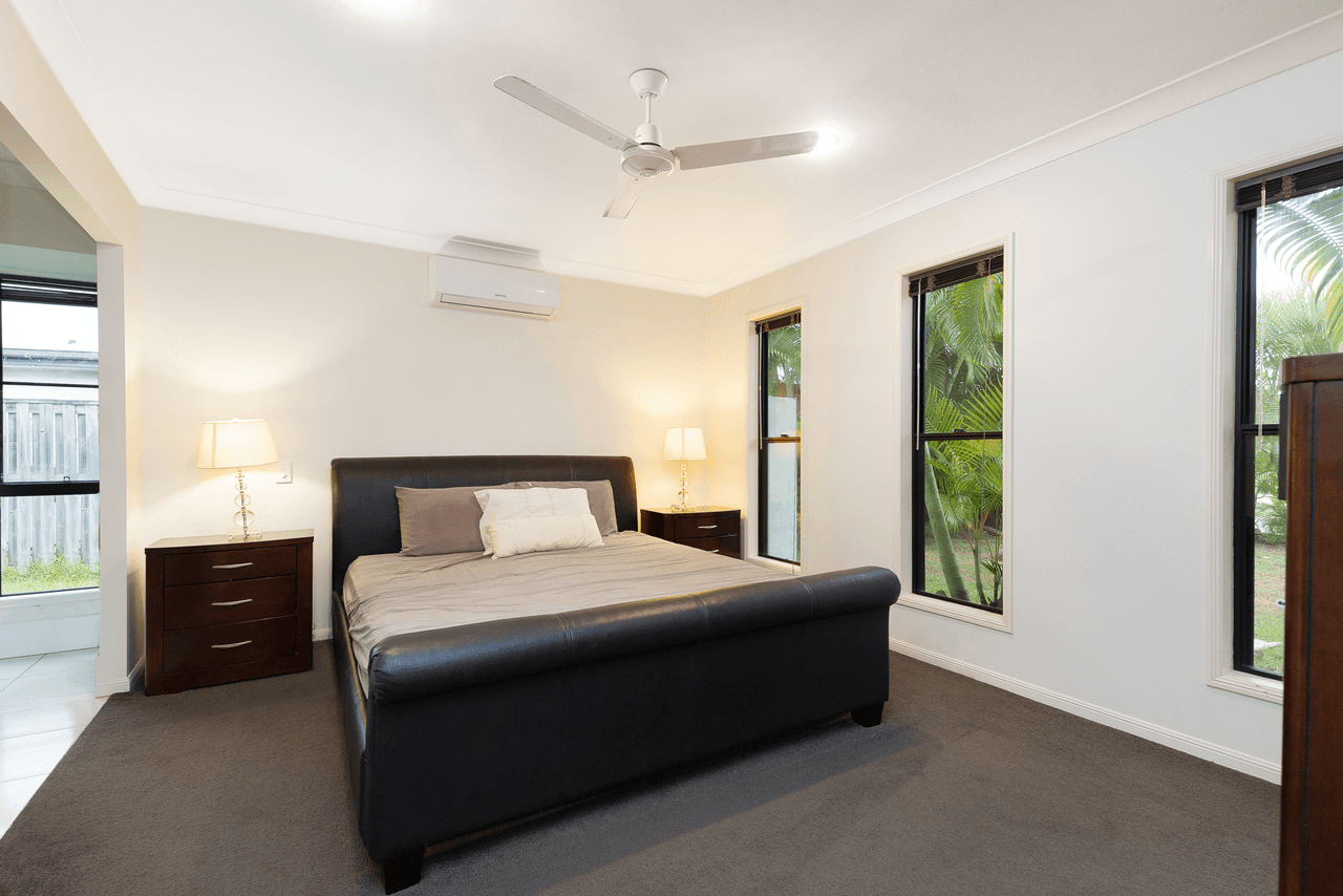 24 Miami Terrace, BLACKS BEACH, QLD 4740