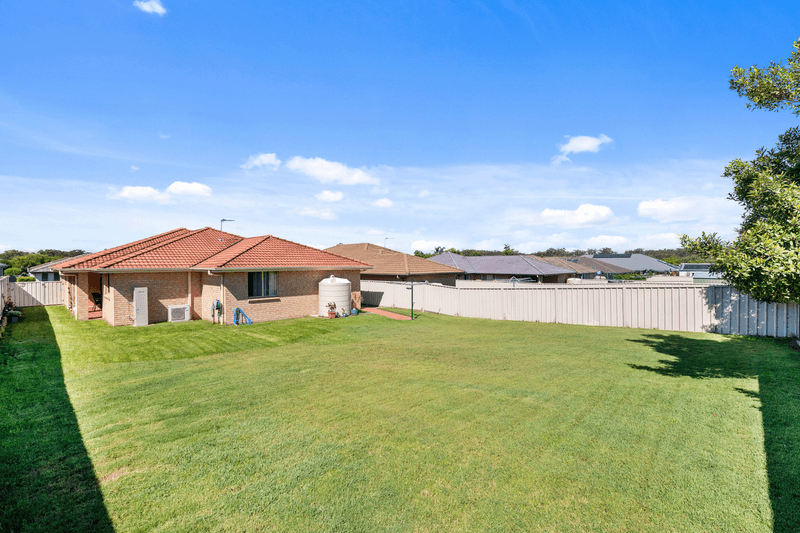 10 Edward Windeyer Way, RAYMOND TERRACE, NSW 2324