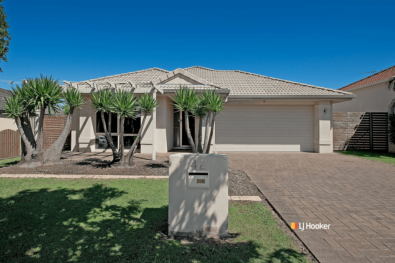 42 Gannet Circuit, NORTH LAKES, QLD 4509