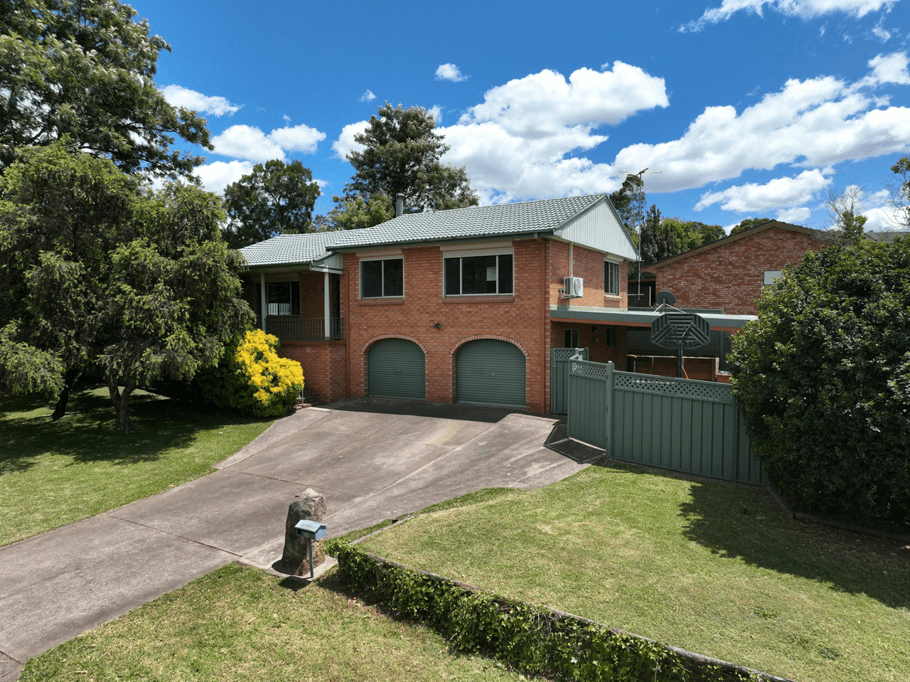 18 Mitchell Avenue, SINGLETON, NSW 2330