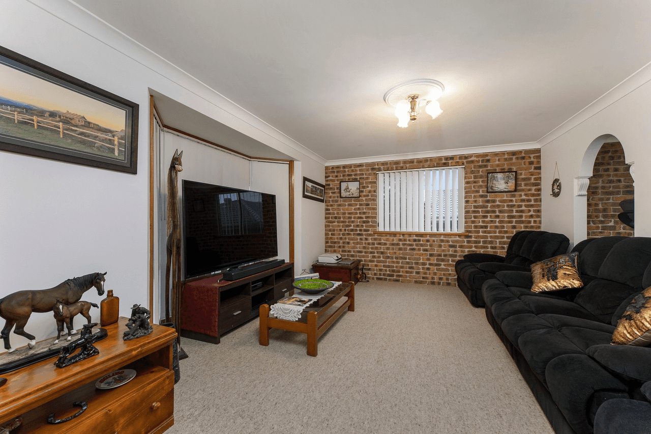 14 Clareville Avenue, WAUCHOPE, NSW 2446