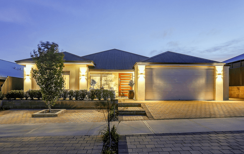 4 Wildwood Mews, CARRAMAR, WA 6031