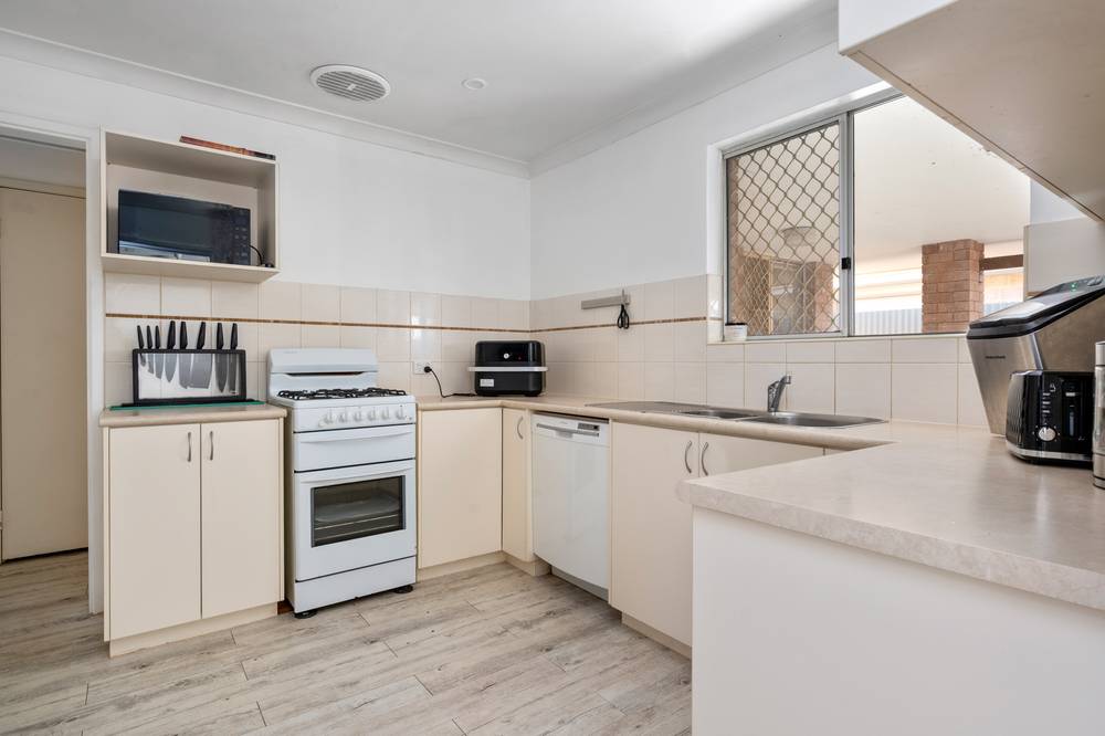 21 O'Connor Way, WEST LAMINGTON, WA 6430
