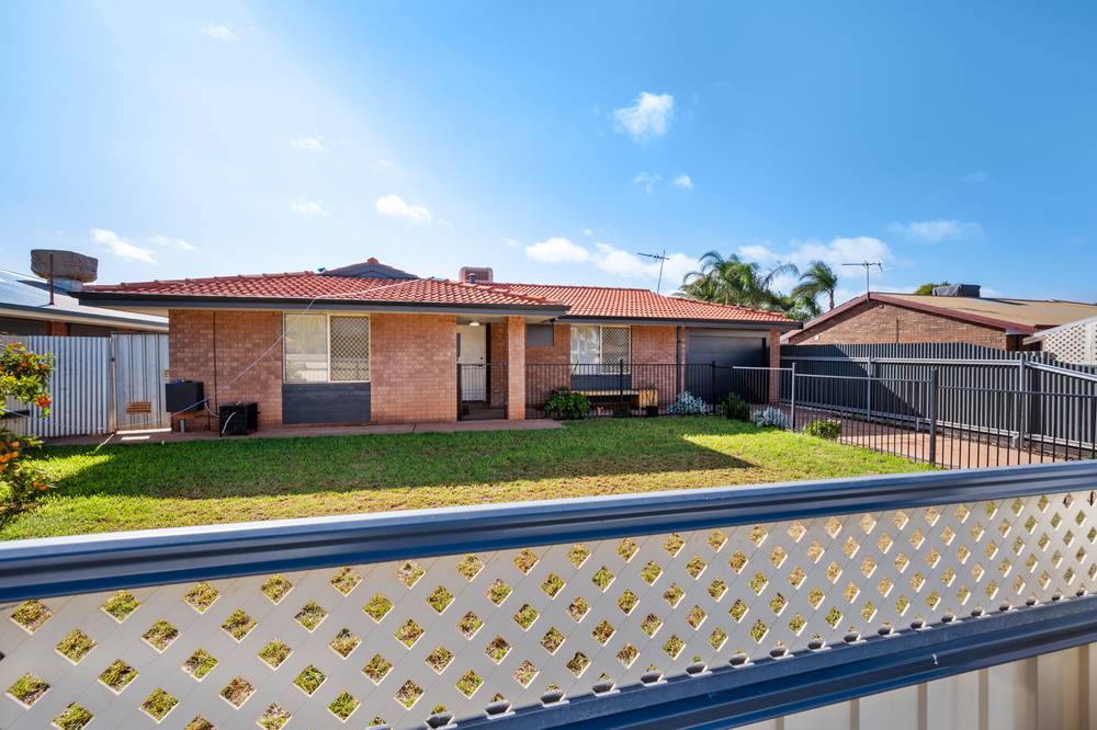 21 O'Connor Way, WEST LAMINGTON, WA 6430