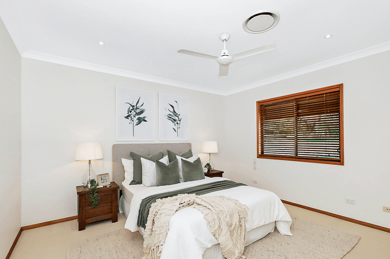 11 Kodak Close, THORNLANDS, QLD 4164