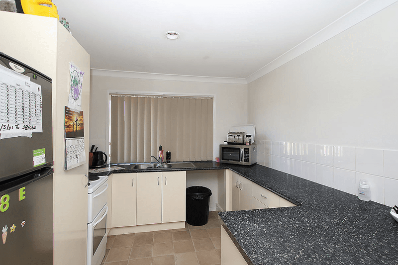 51 Selwyn St, North Booval, QLD 4304