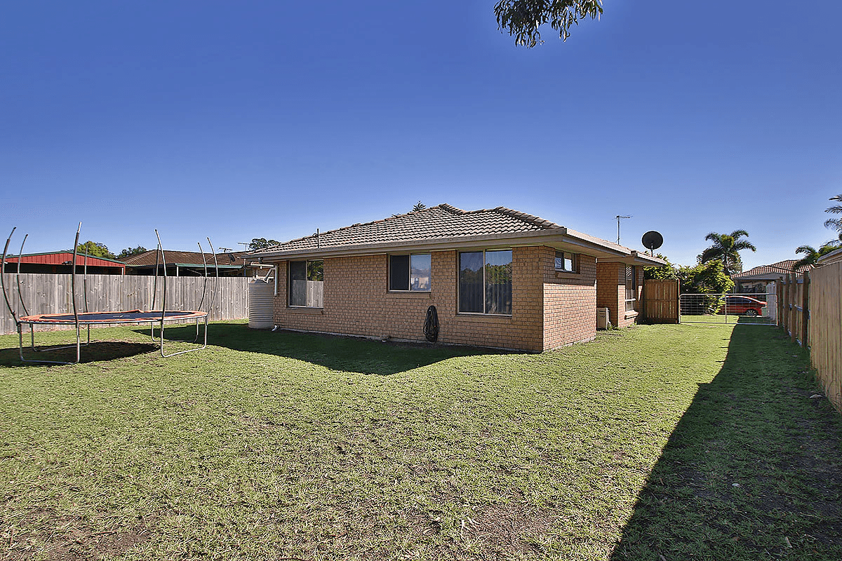 51 Selwyn St, North Booval, QLD 4304