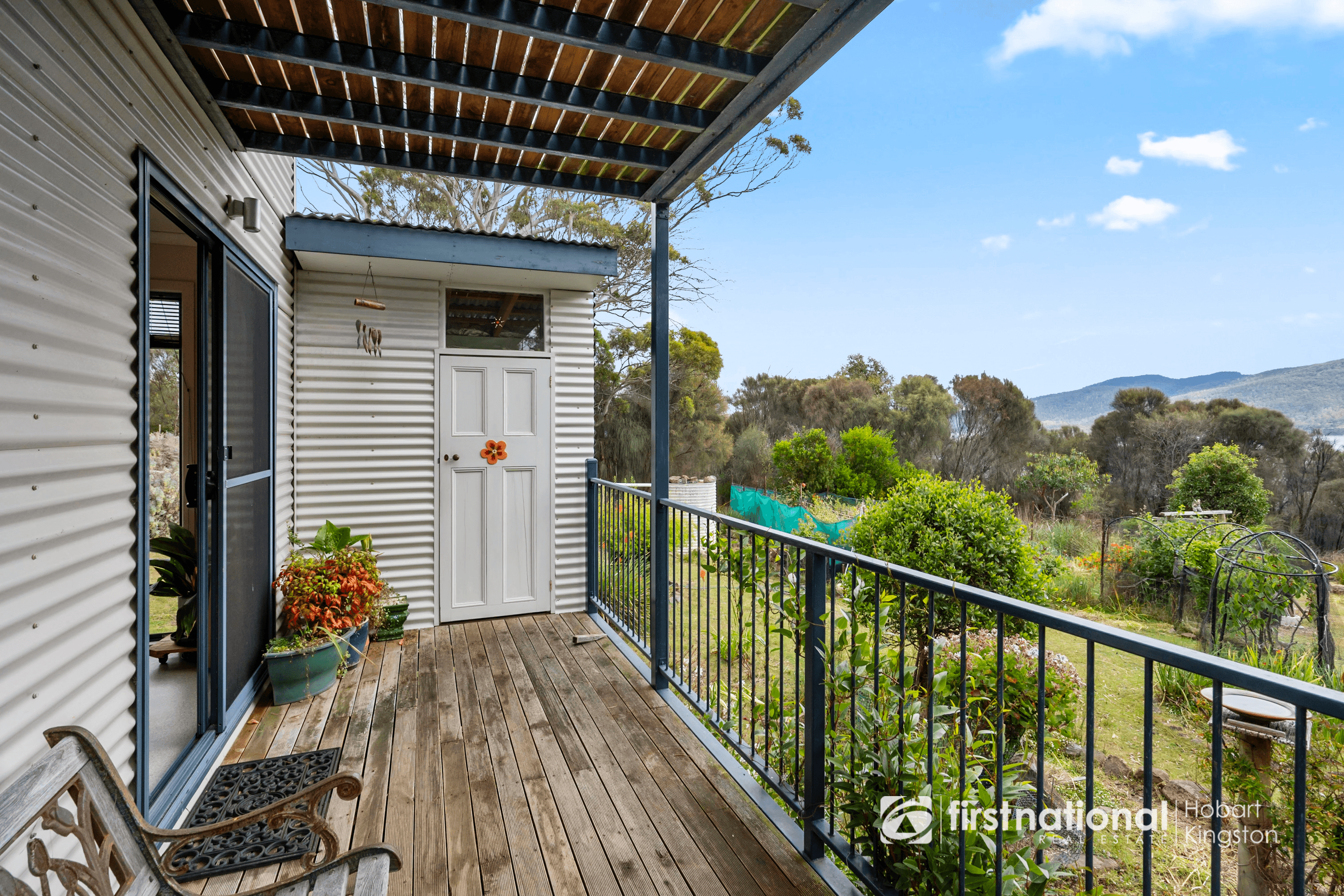 90 Matthew Flinders Drive, ALONNAH, TAS 7150