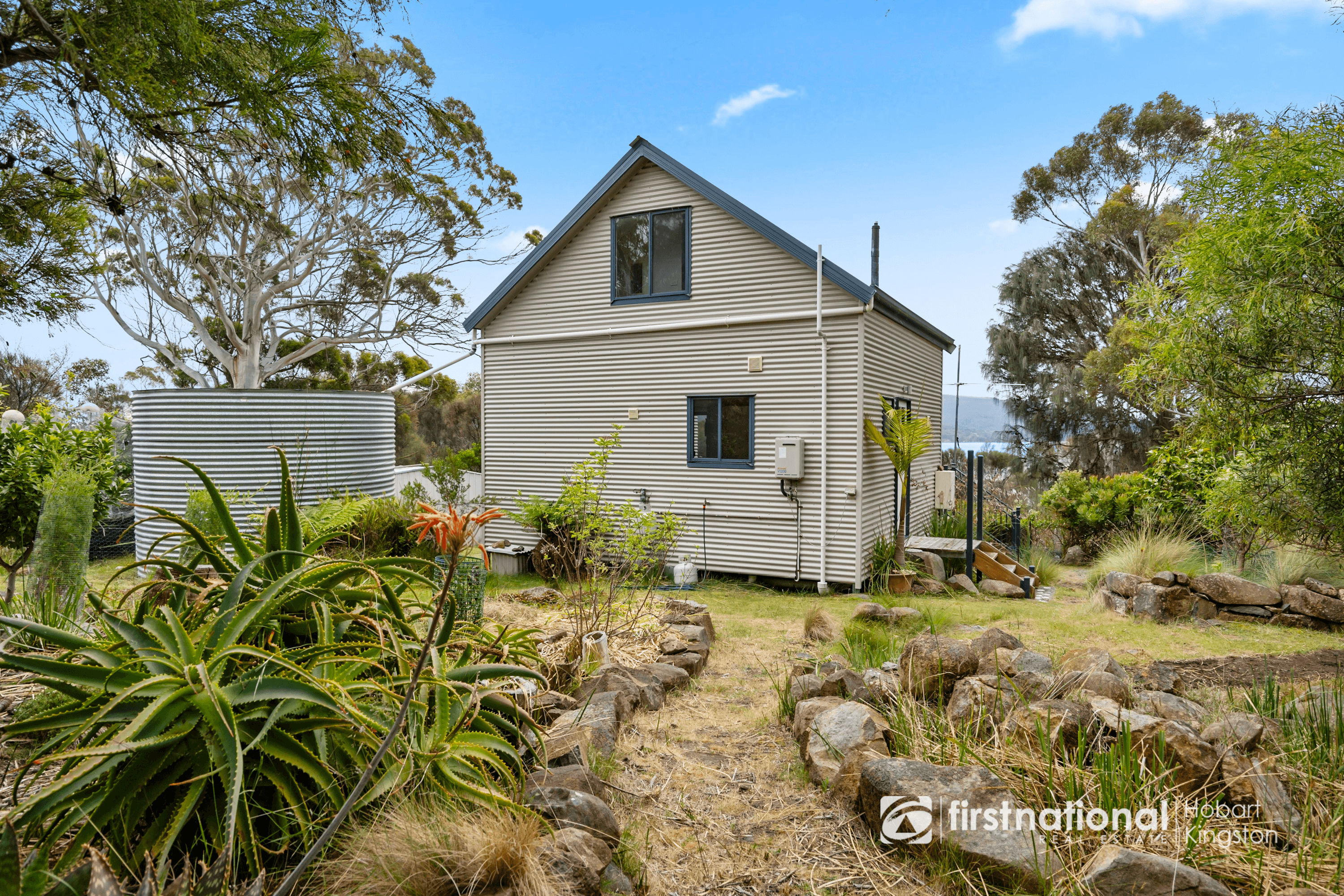 90 Matthew Flinders Drive, ALONNAH, TAS 7150