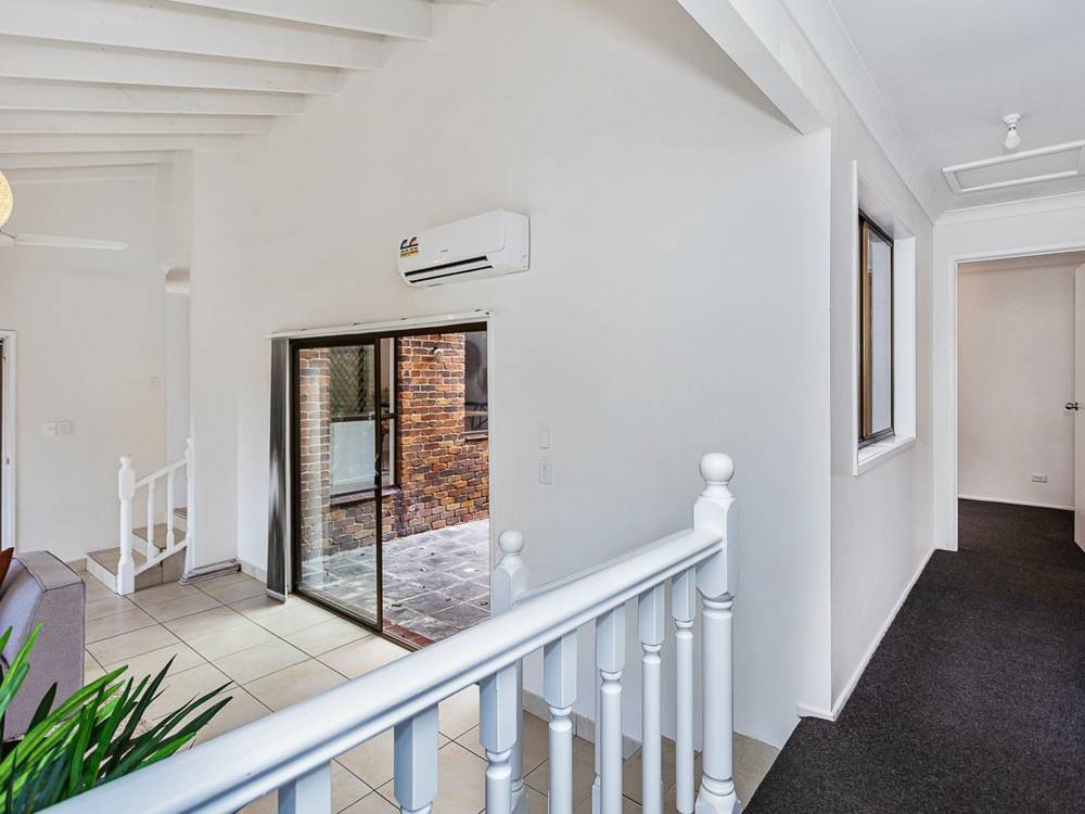 12 Equinox Court, MUDGEERABA, QLD 4213