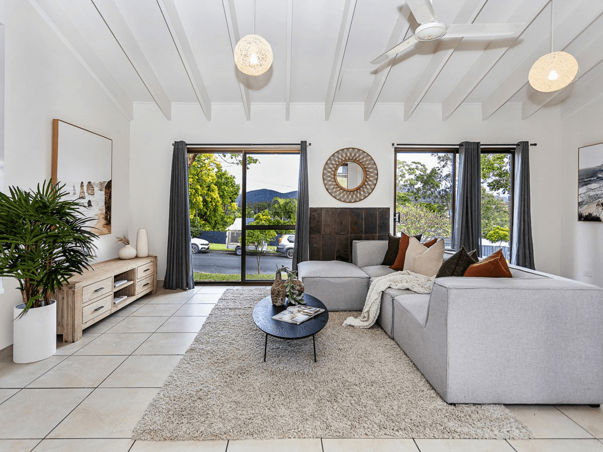 12 Equinox Court, MUDGEERABA, QLD 4213