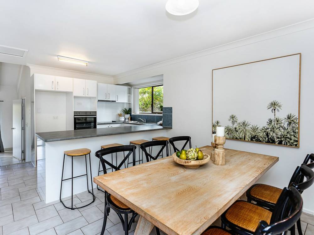 12 Equinox Court, MUDGEERABA, QLD 4213
