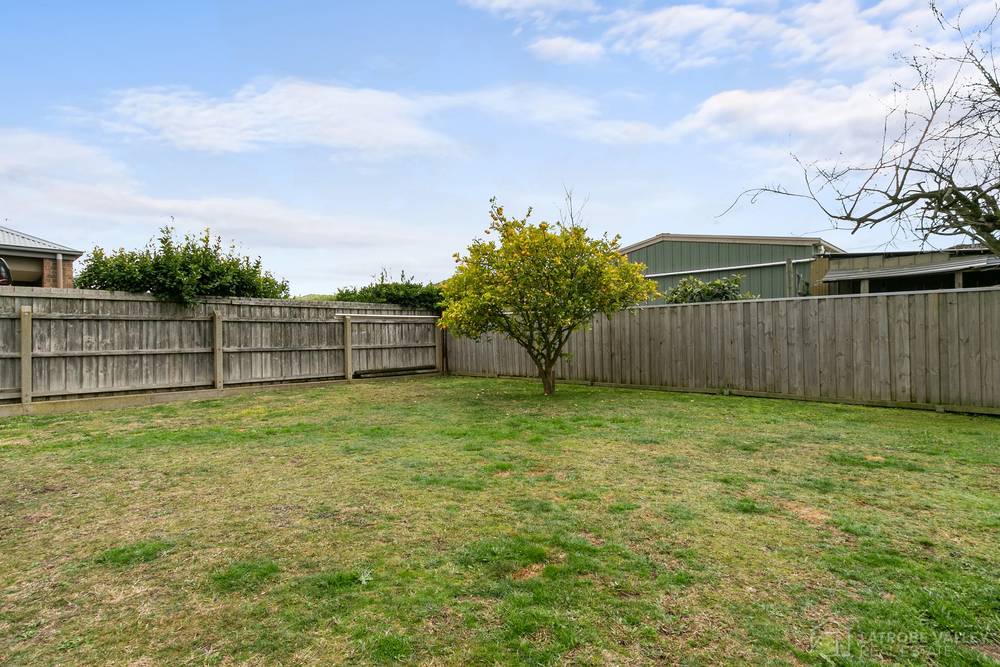 1-2/7 Park Avenue, Morwell, VIC 3840
