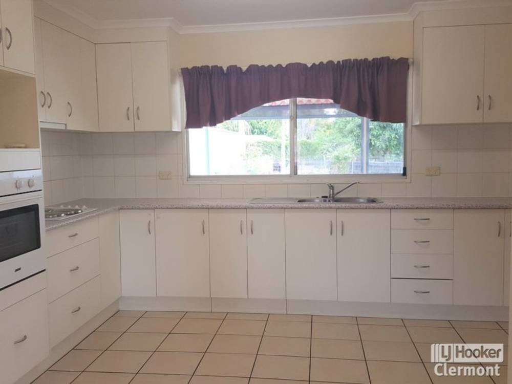3 Collins Street, CLERMONT, QLD 4721