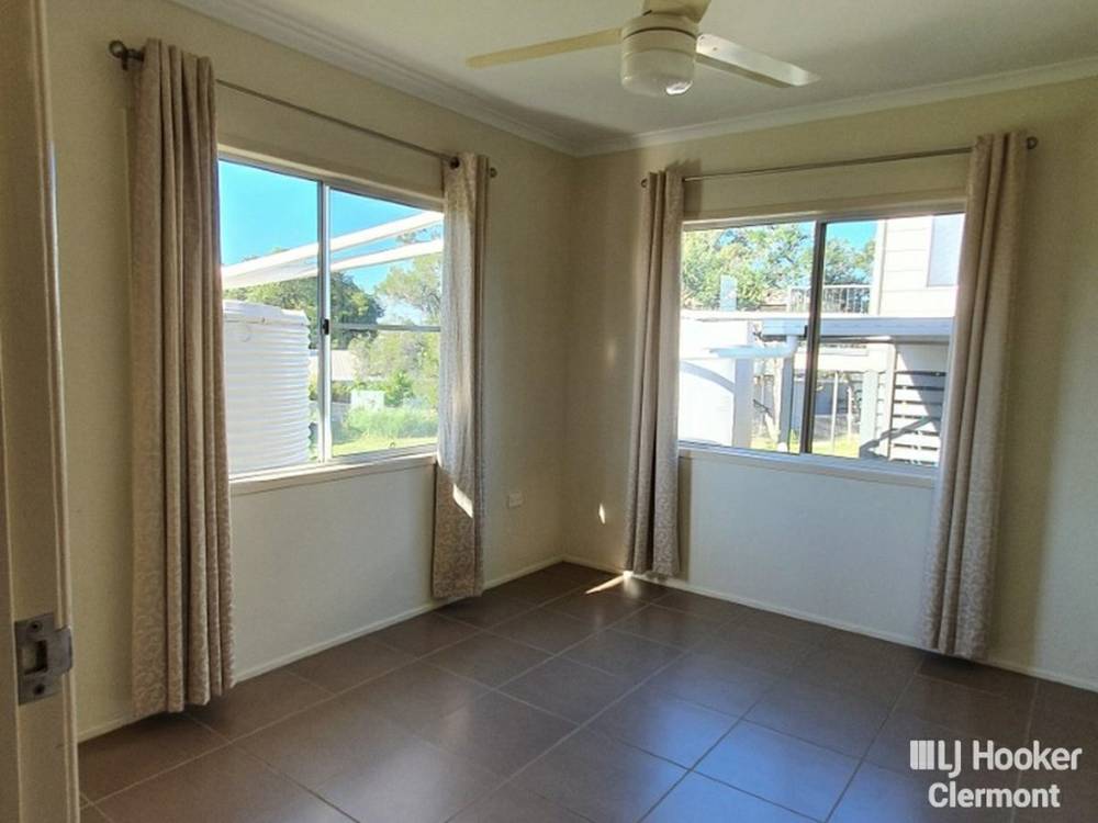 8 Blamey Street, CLERMONT, QLD 4721