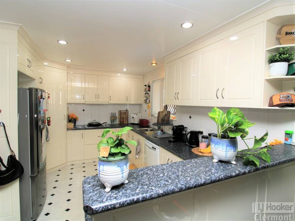 18 Box Street, CLERMONT, QLD 4721