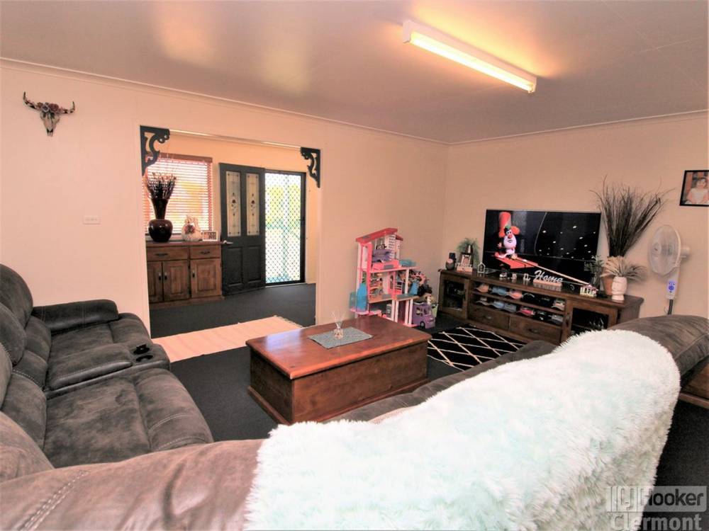 18 Box Street, CLERMONT, QLD 4721