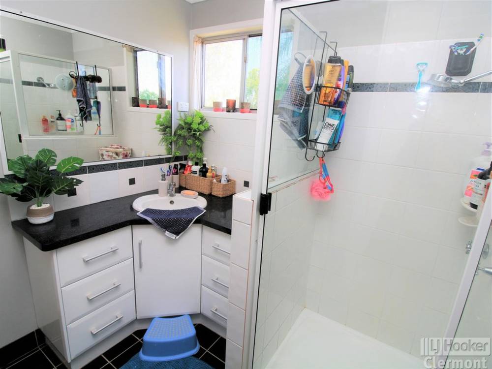 18 Box Street, CLERMONT, QLD 4721