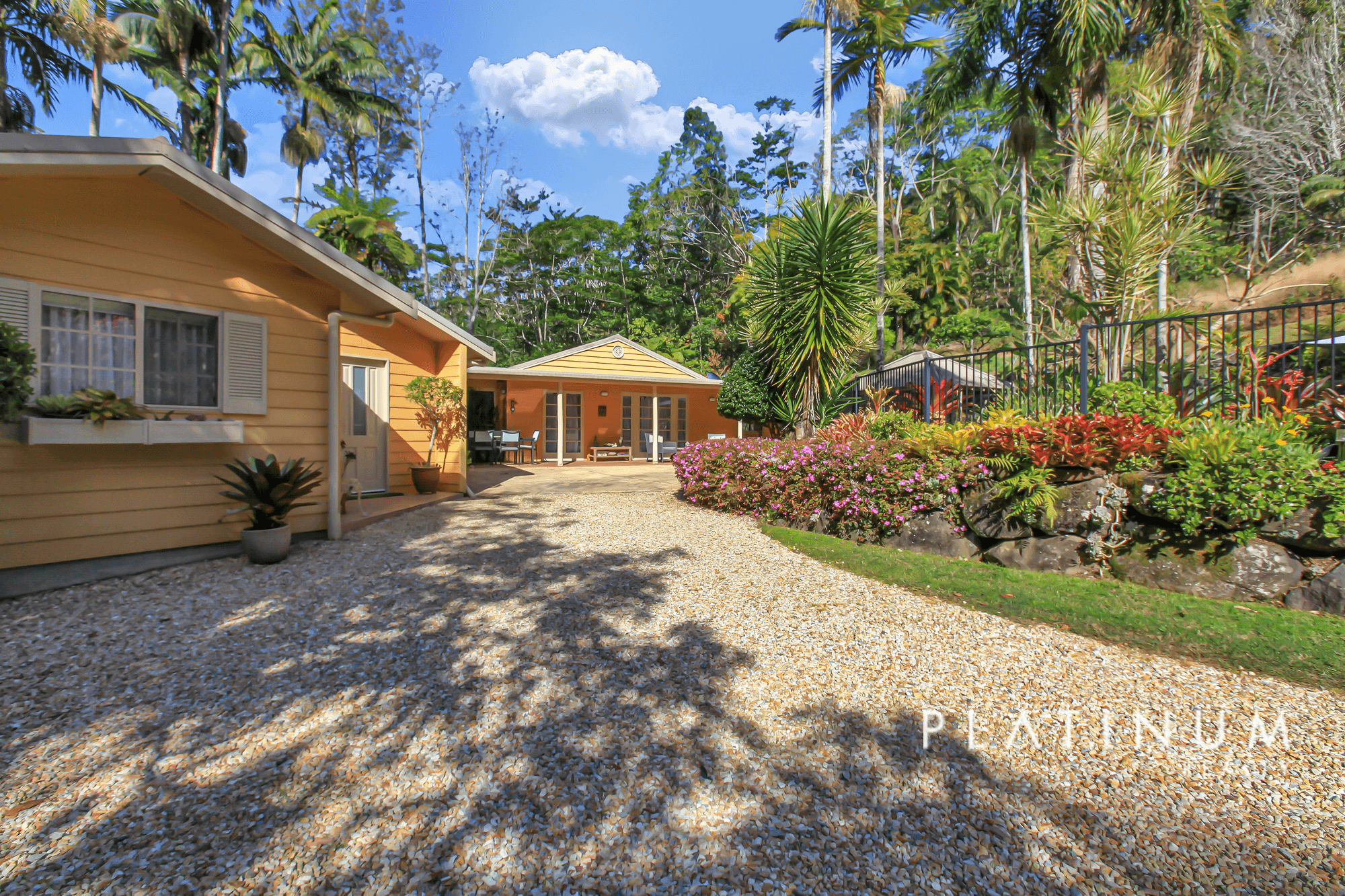 1544 Currumbin Creek Road, CURRUMBIN VALLEY, QLD 4223