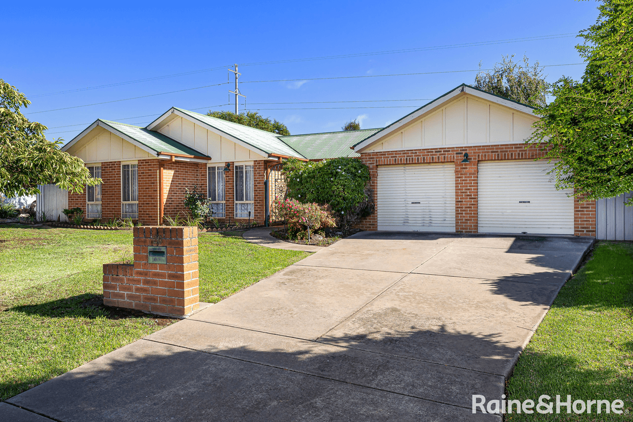 20 Otama Street, GLENFIELD PARK, NSW 2650