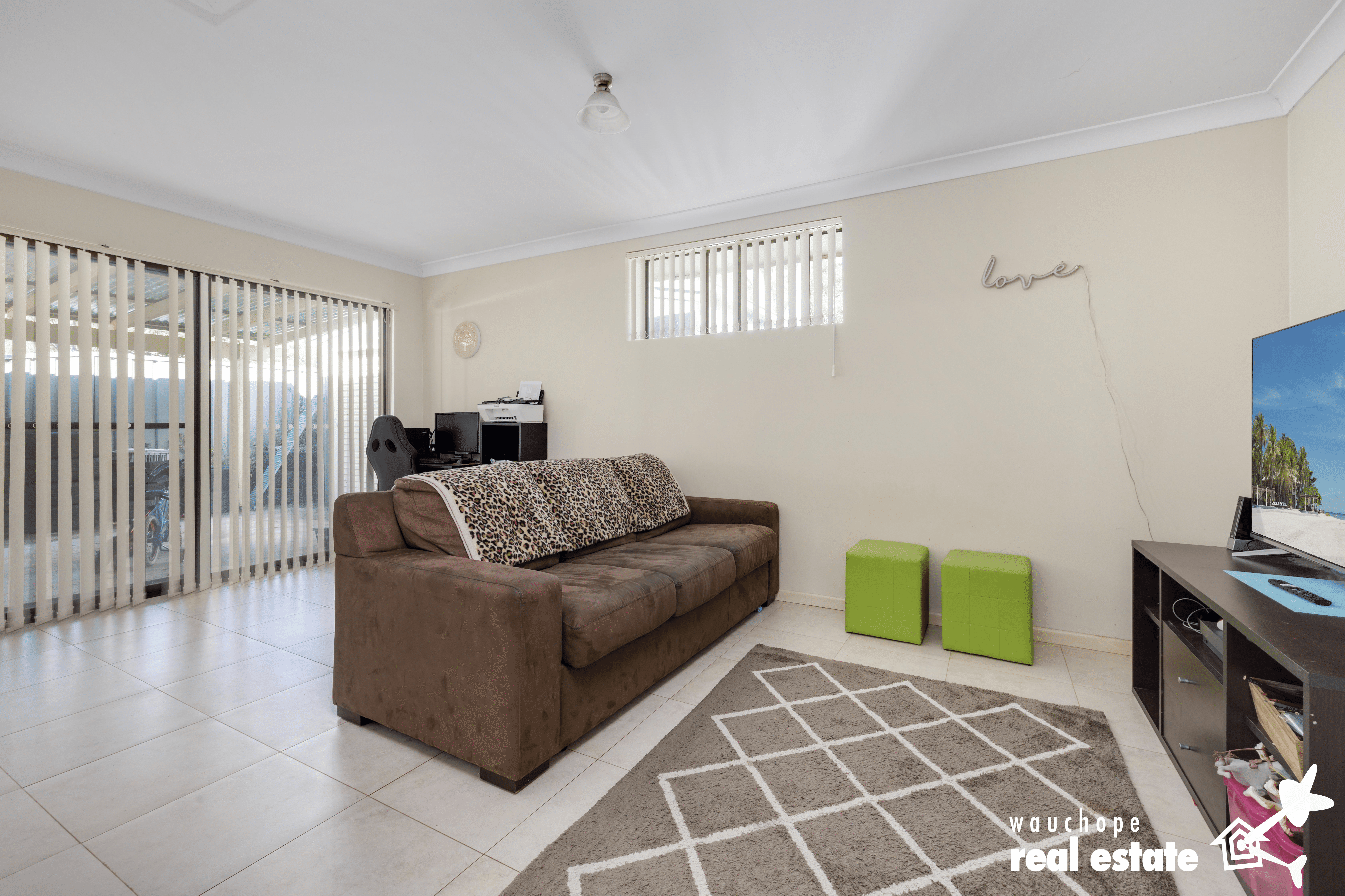 14 Tallowood Avenue, WAUCHOPE, NSW 2446