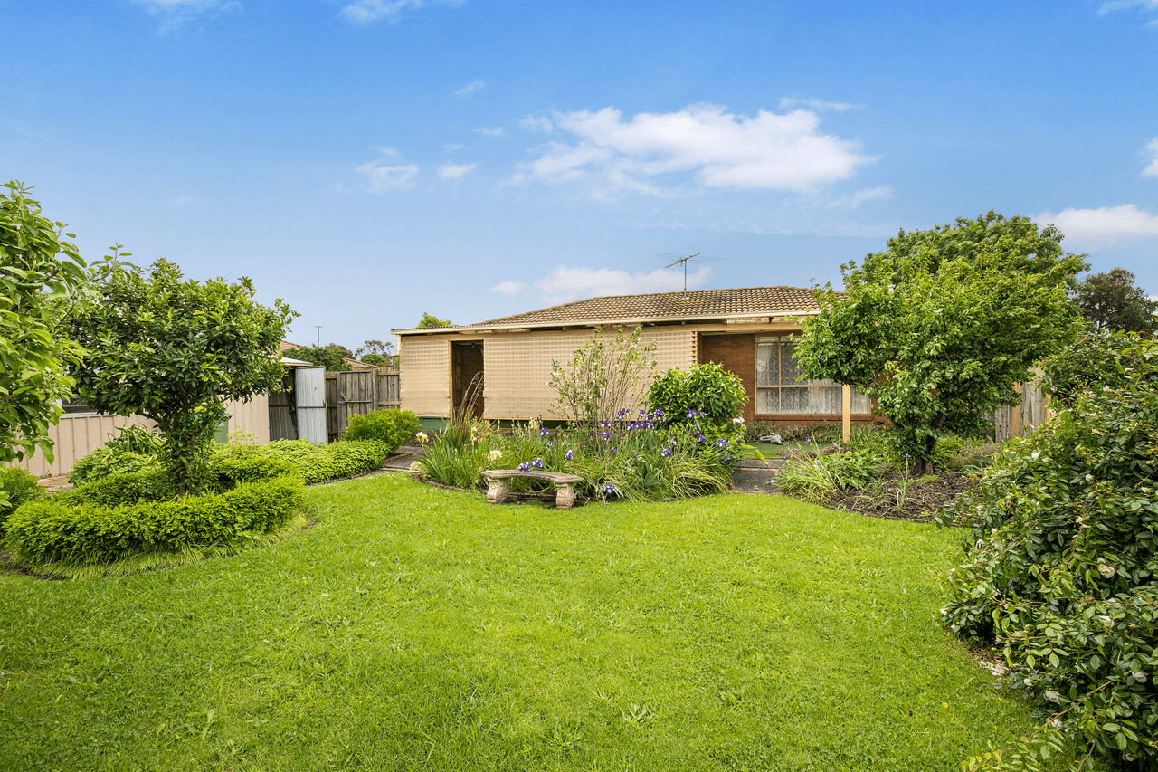 8 Ti Tree Lane, KOO WEE RUP, VIC 3981