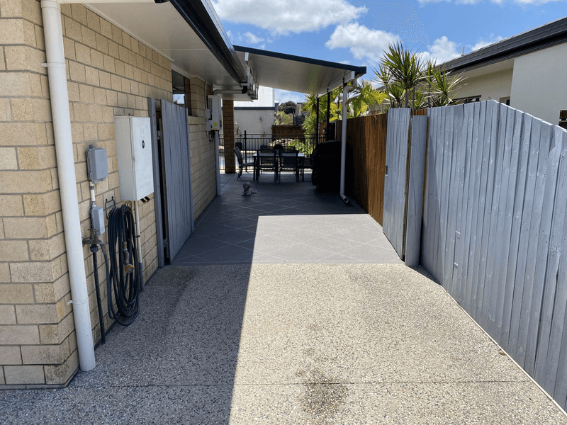 8 Garraway Street, WEST MACKAY, QLD 4740